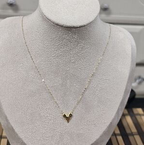 18K Real Saudi Gold Heart Centered Pendant Necklace